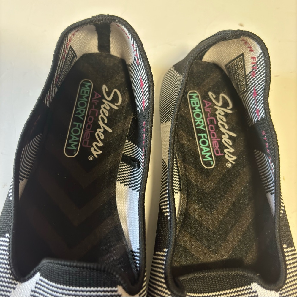 Skechers Air Cooled Memory Foam Hands-Free Virtue… - image 7